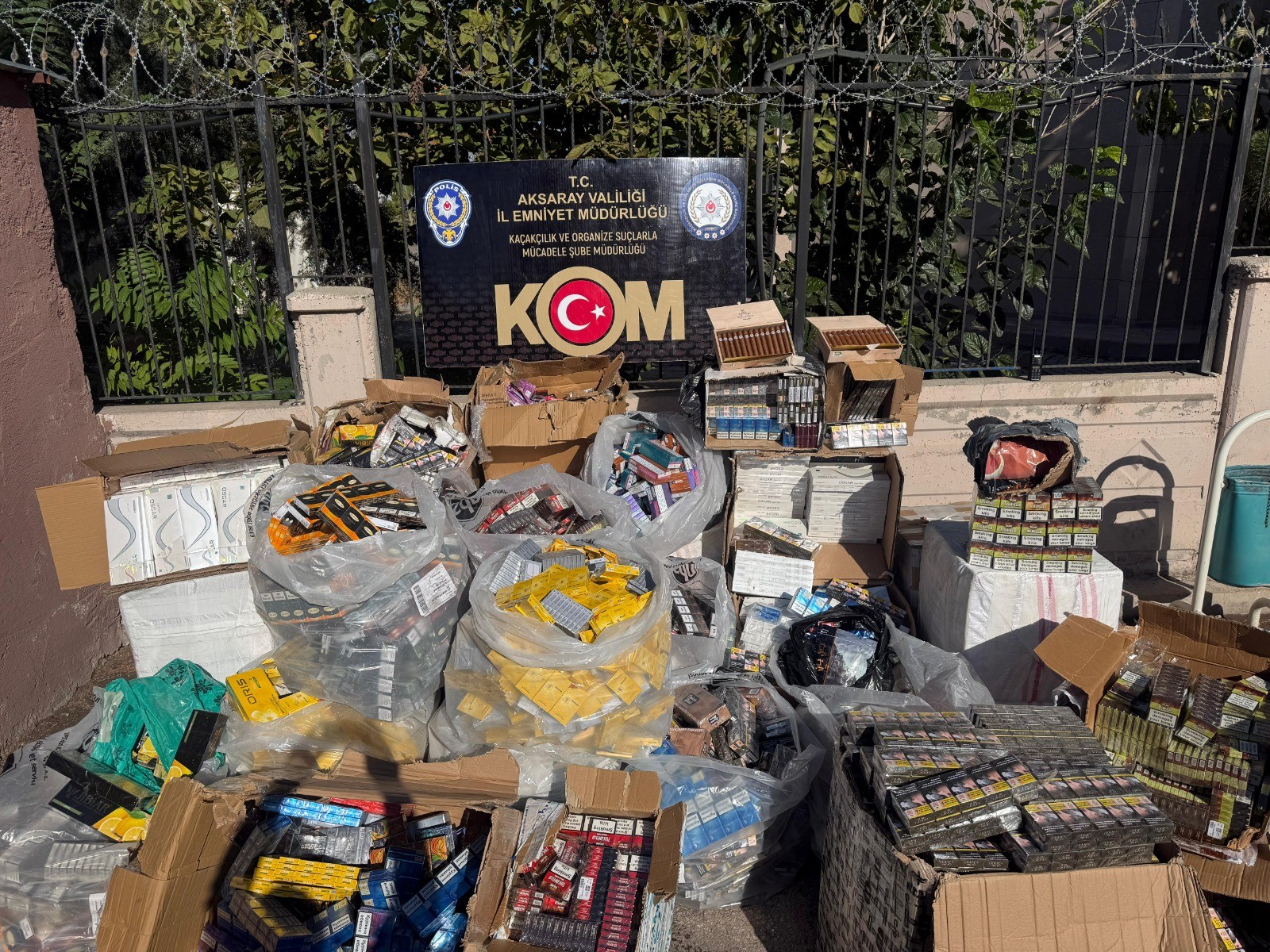 Aksaray'da Dev Operasyon: 26 Milyon TL Değerinde Kaçak Malzemeye El Konuldu
